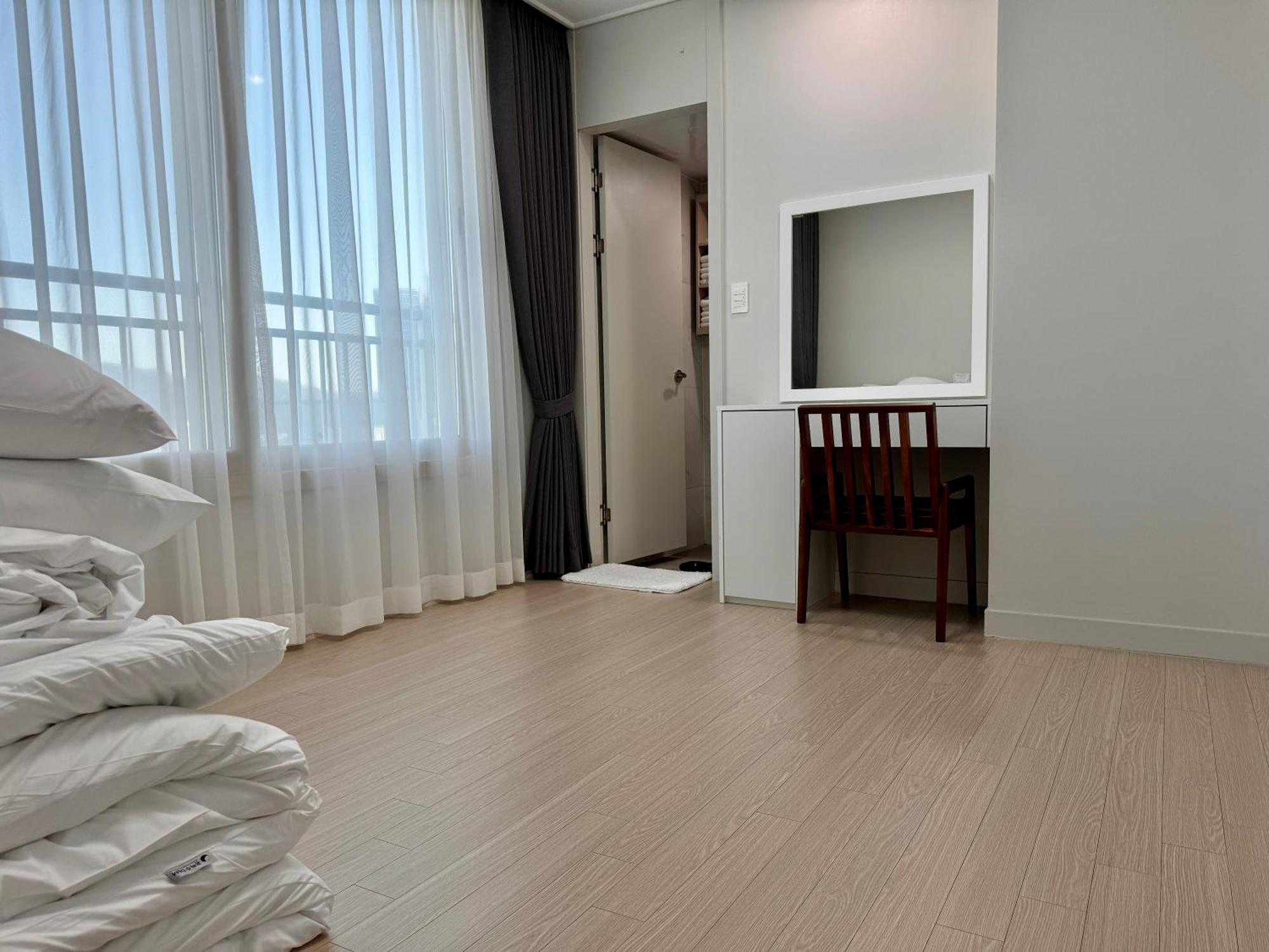 Apartment Eunhasu D&m